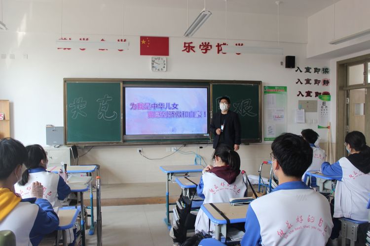 潍坊新纪元学校：开学啦！春暖花开，少年归来！