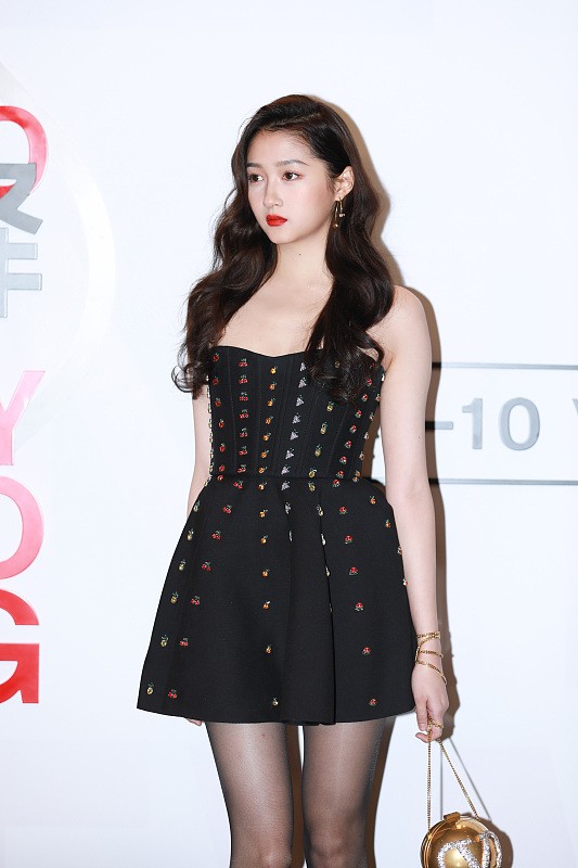 40岁熟女丝袜图片大全(关晓彤太适合) - 赤虎壹号