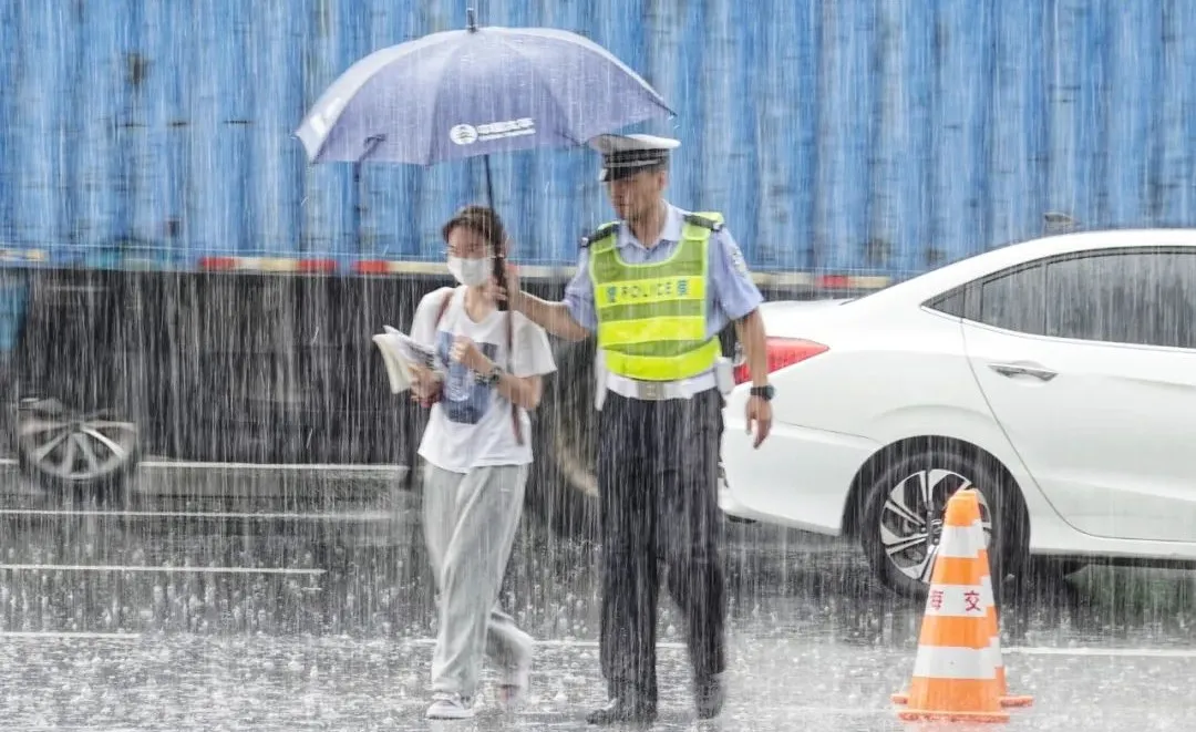 零伤亡、零事故、零拥堵！这是珠海交警2021高考答卷，请查收！