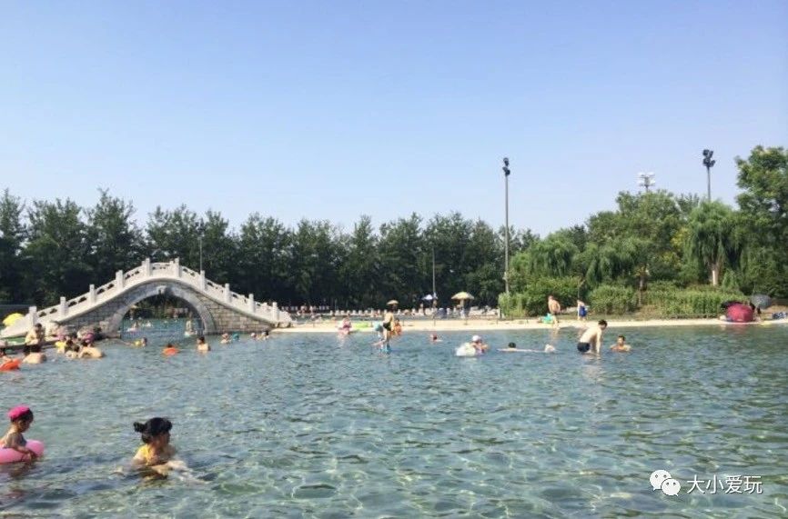 地坛游泳馆(北京这些盼了久的游泳馆、水上乐园终于开放了！夏天一起泡水里吧)