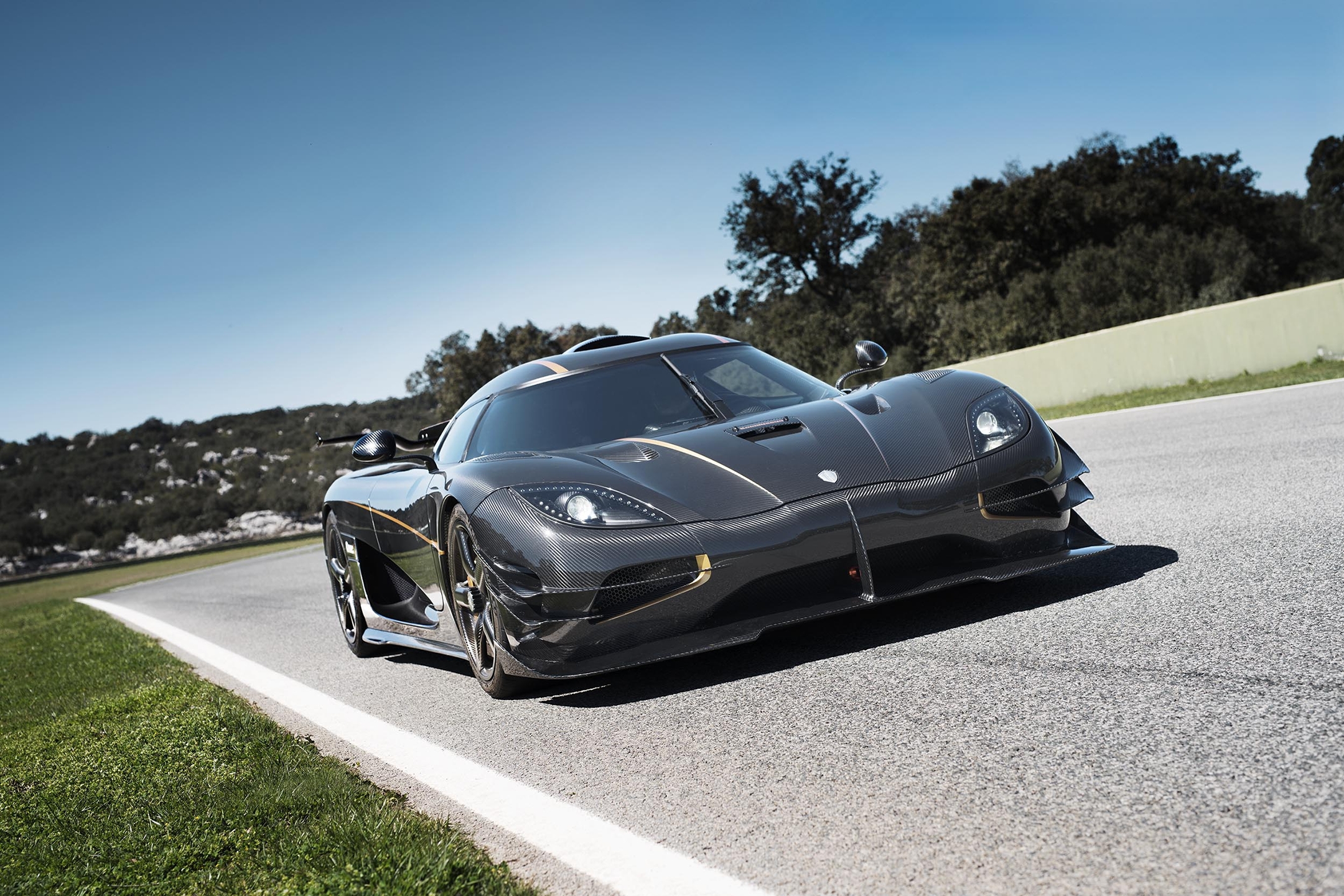 柯尼塞格one-1(约6000万人民币)