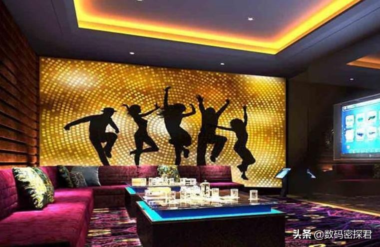 被年轻人遗弃，5年关店近6万家，传统KTV为何走上下坡路？