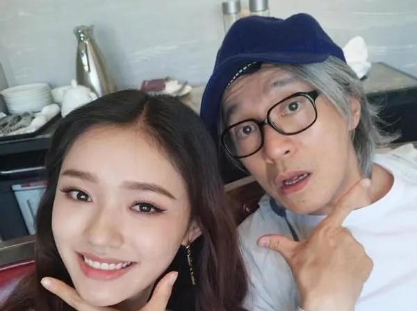 25岁星女郎林允自曝与男网红恋爱!深夜秒删,男方曾是派对dj