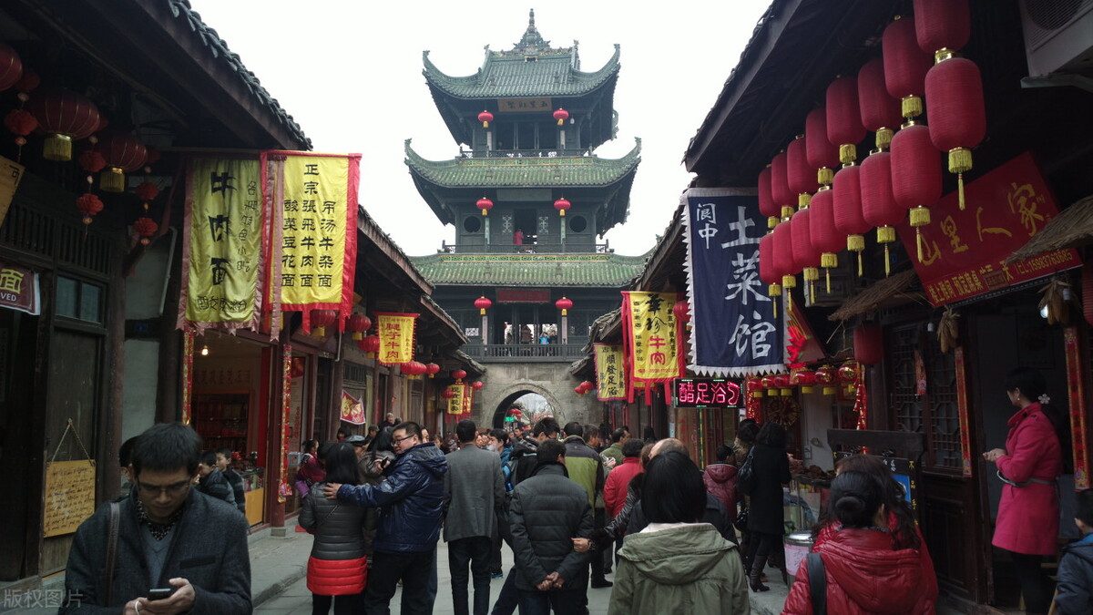 自驾游武汉到成都，2869公里大环线，三峡张家界桃花源尽在其中