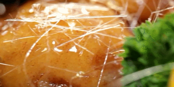 柿子做拔丝丸子，配料简单，味道可不简单！一招教你熬糖汁
