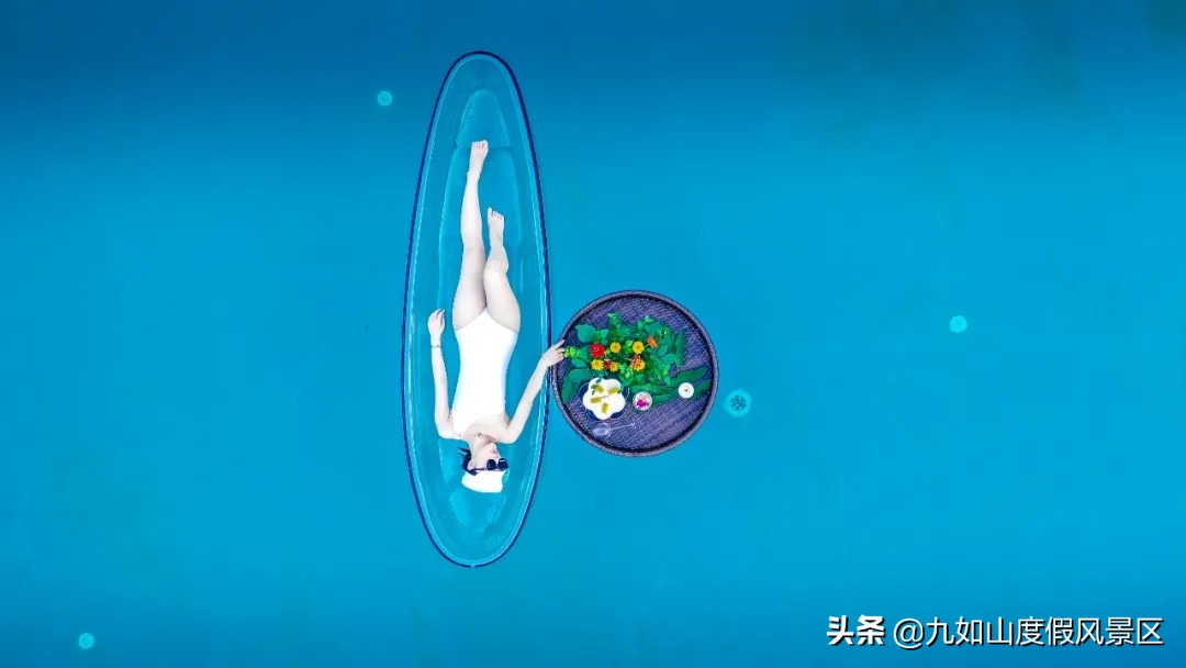 露营就是睡进帐篷？NONONO，这届年轻人都这么玩