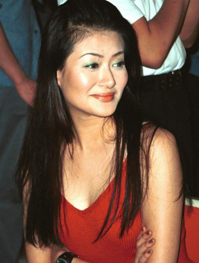 陈宝莲的悲催情史，靠美貌征服了百亿富豪，红颜薄命29岁跳楼离世