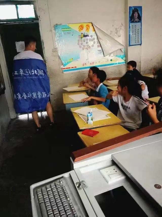 全员深造！湖北学霸寝室：狂揽15份国外名校offer，奖项拿到手软