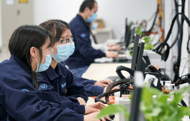 英语四六级证书多重要，逛完人才市场就知道，几乎是好职位的标配