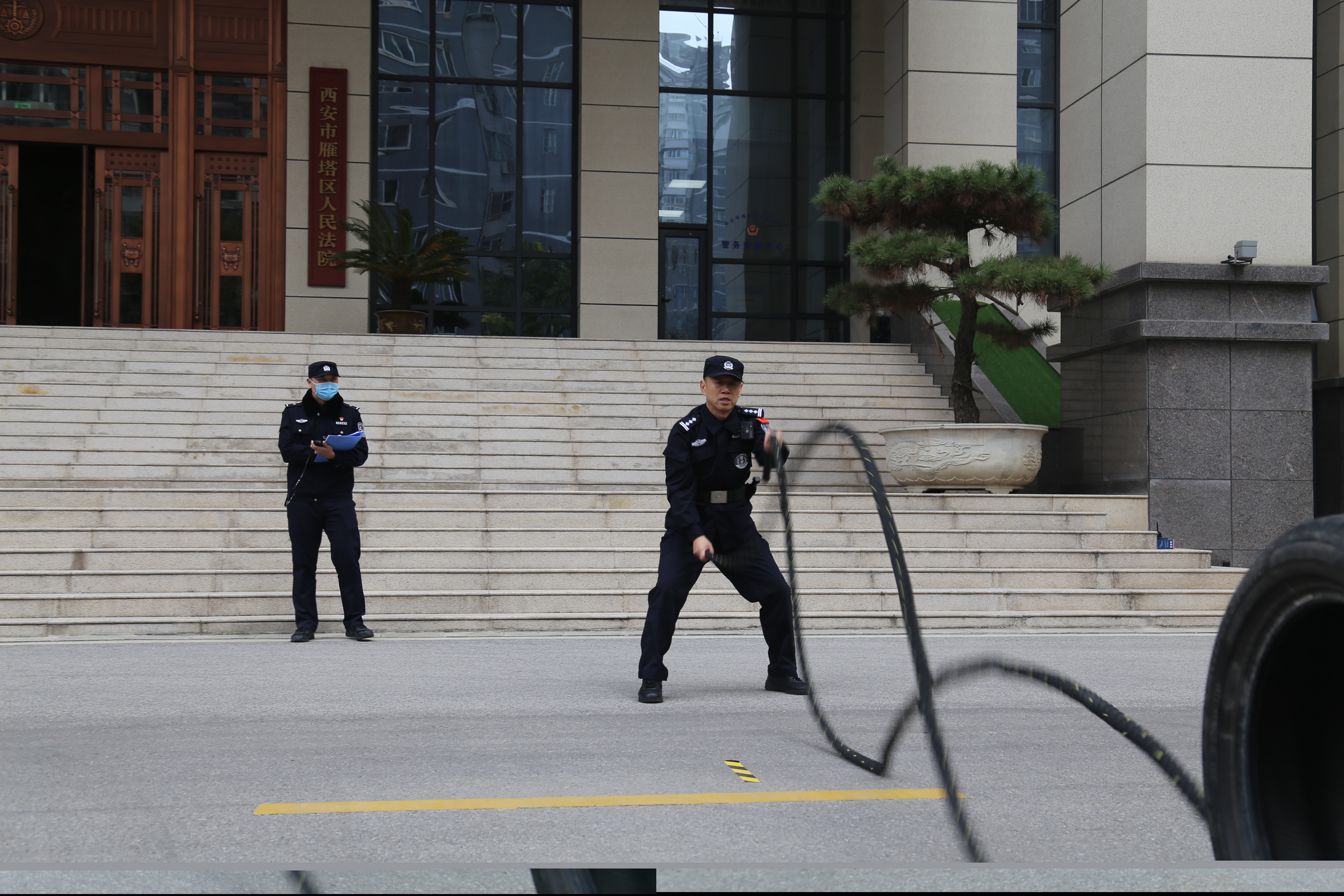以战领训砺精兵 以训促战铸铁军——雁塔法院法警大队扎实开展实战化训练
