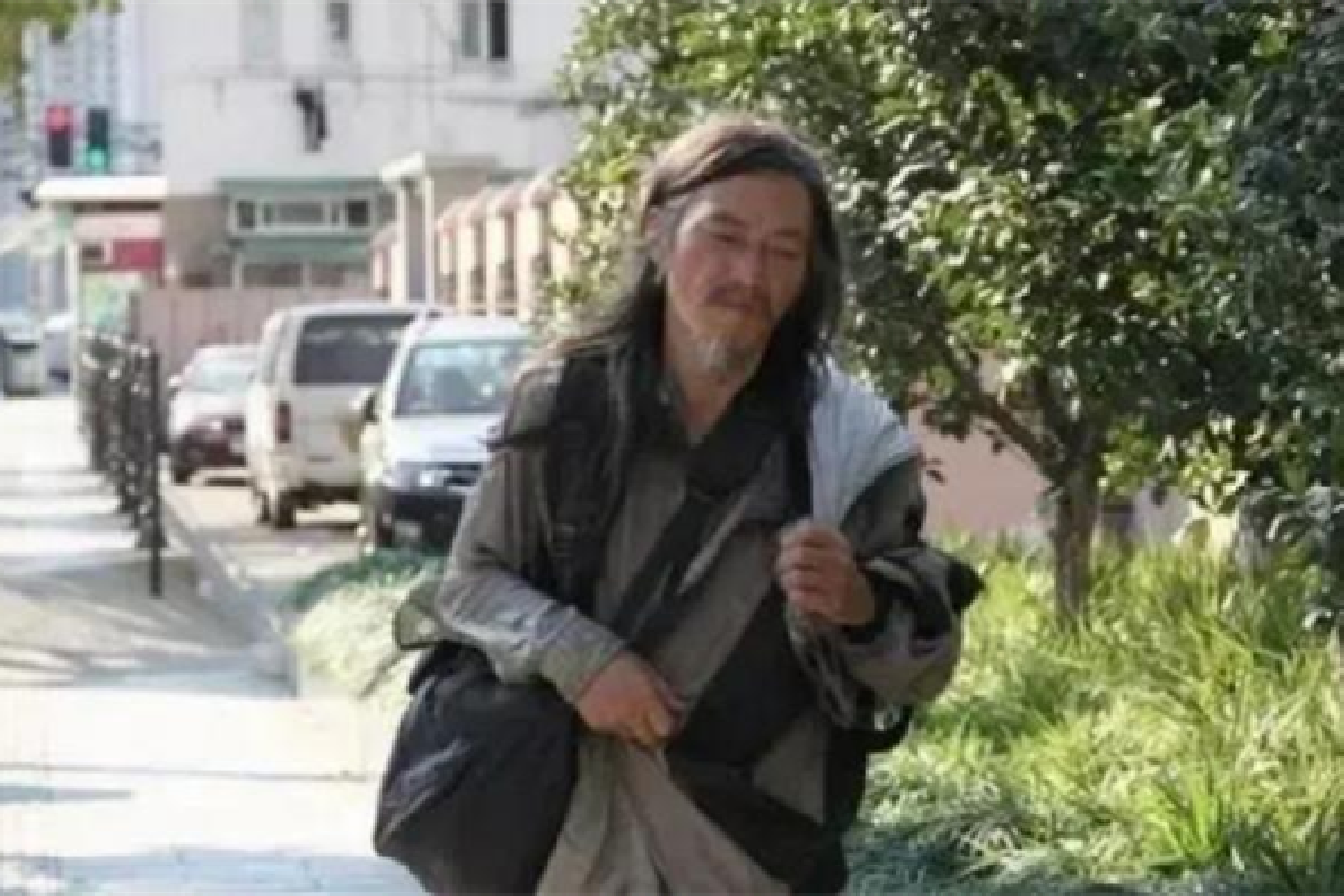 高考状元沦为流浪汉，“小镇做题家”的自信心和抗挫力，更关键