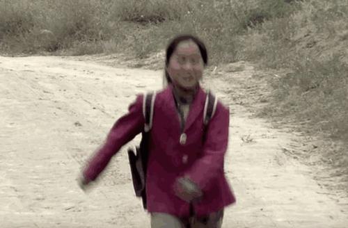 50岁母亲陪女儿考研，结果均被录取：父母的格局影响孩子的未来