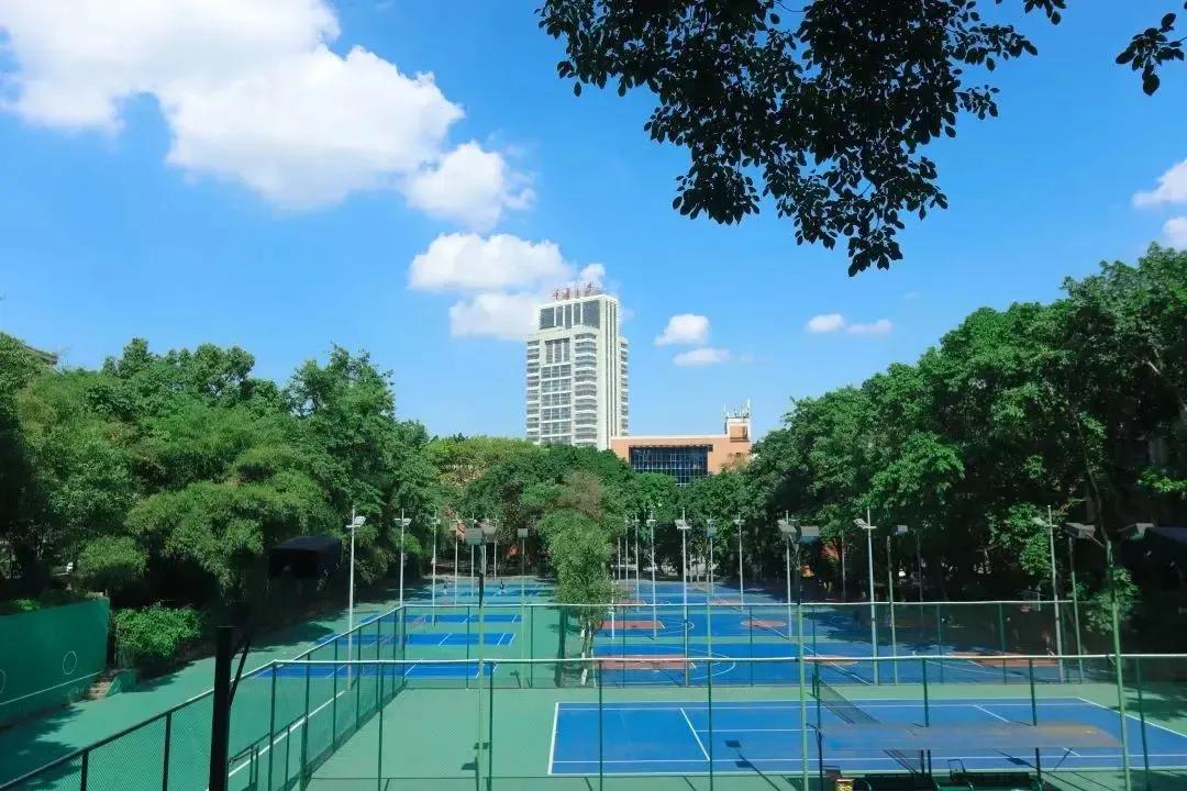 @准研究生们，重庆大学录取通知书已向你奔赴而来