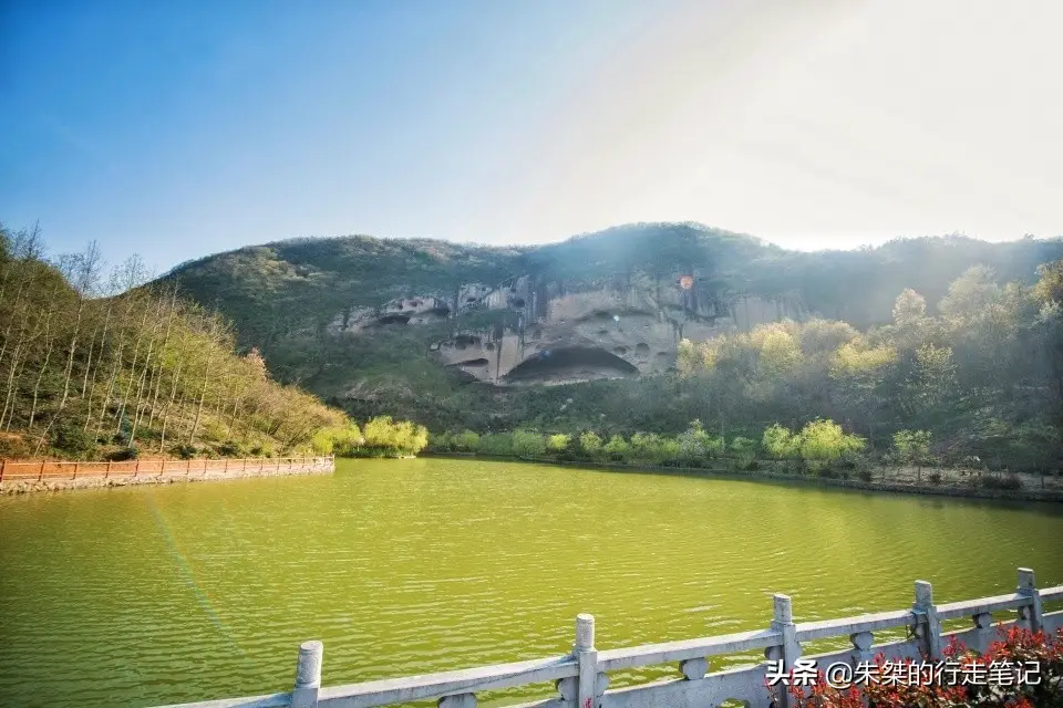 大别山在哪个省哪个地方（坐落于鄂豫皖三省交界处）