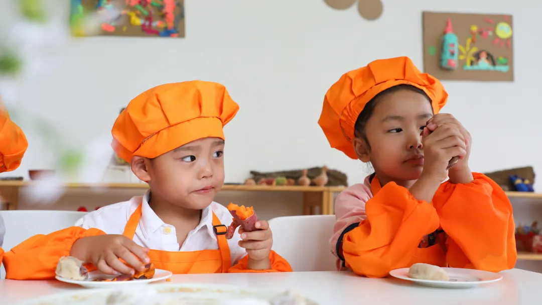昌平区凯博外国语学校这个中秋孩子们有点甜