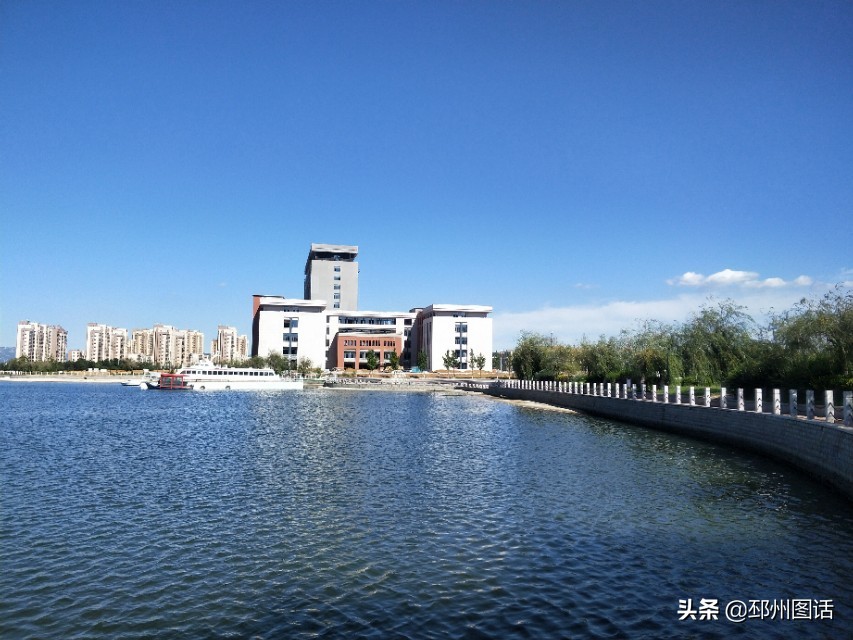 美丽的校园，威海职业学院