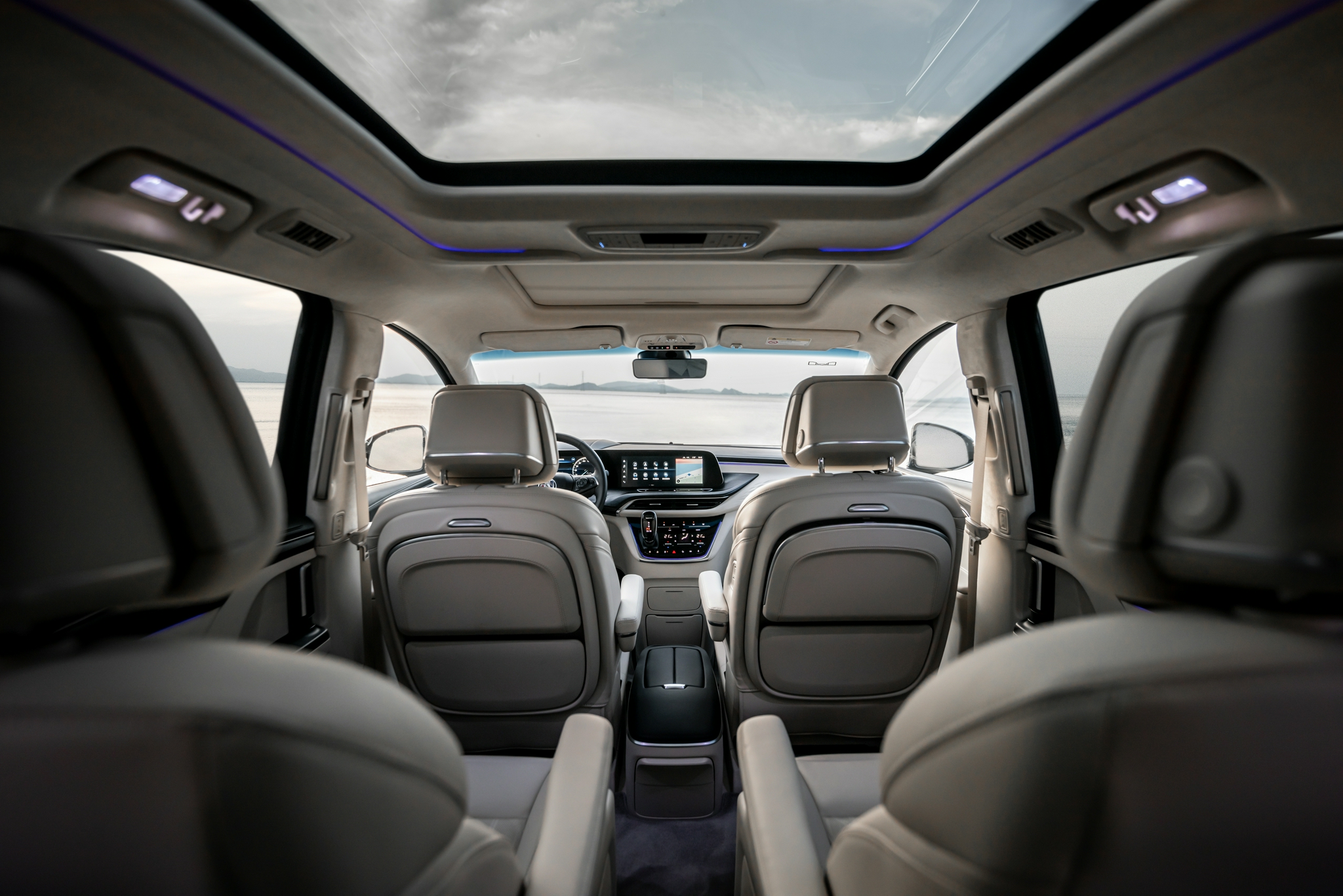 豪华"升舱"试驾2022款别克gl8艾维亚六座贤礼版