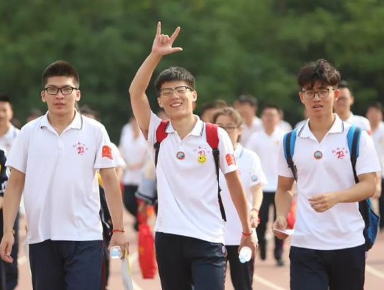 高考迎来大变化，3+1+2或将调整为3+2+1模式，预计今年开始实行