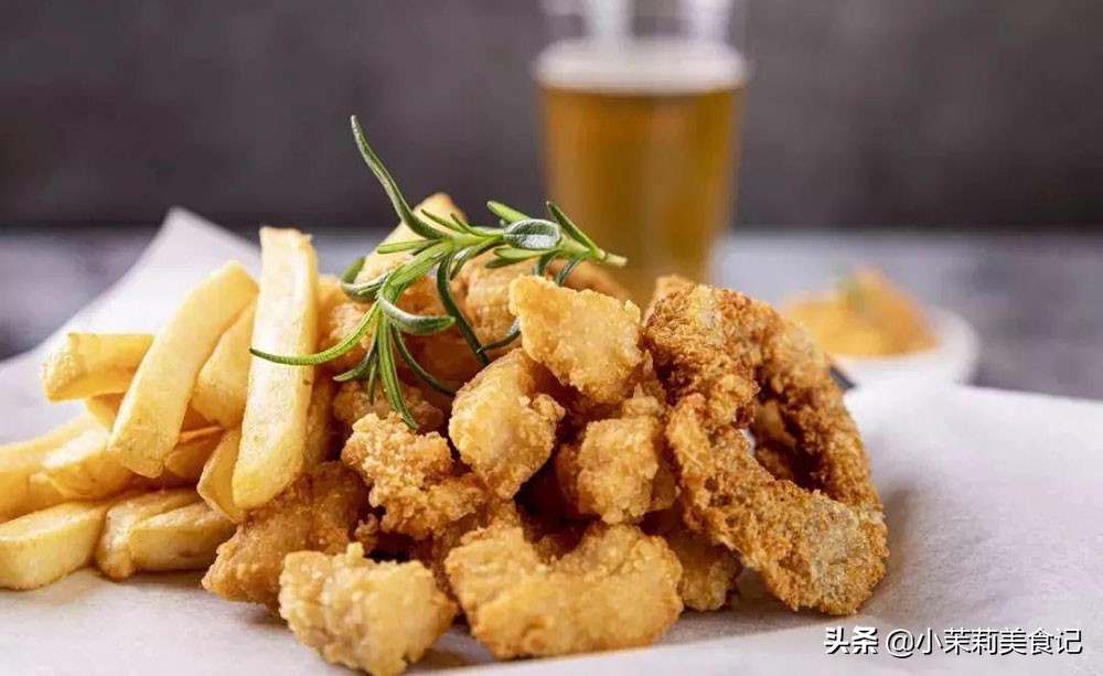 天热流汗别光喝水，“5菜3果”含钾高要多吃，忌2食，全家人受益
