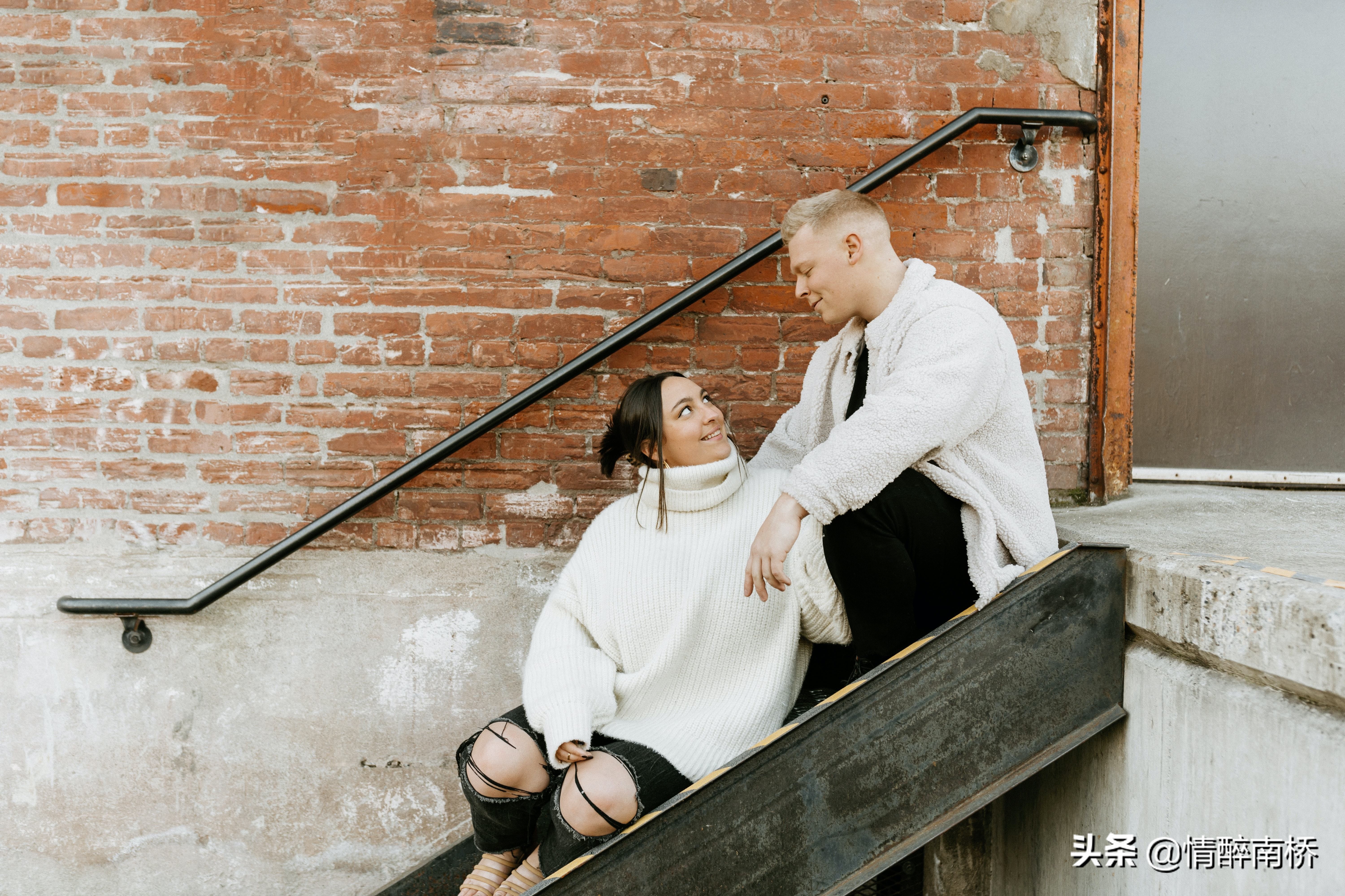 当男人出现这4种行为时，说明他在“欺骗”你的感情