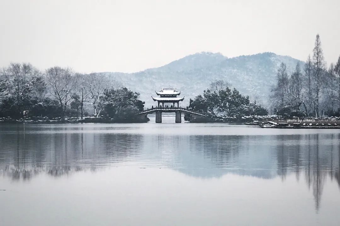 冰雪融化的诗词句（关于冰雪的诗词句子）