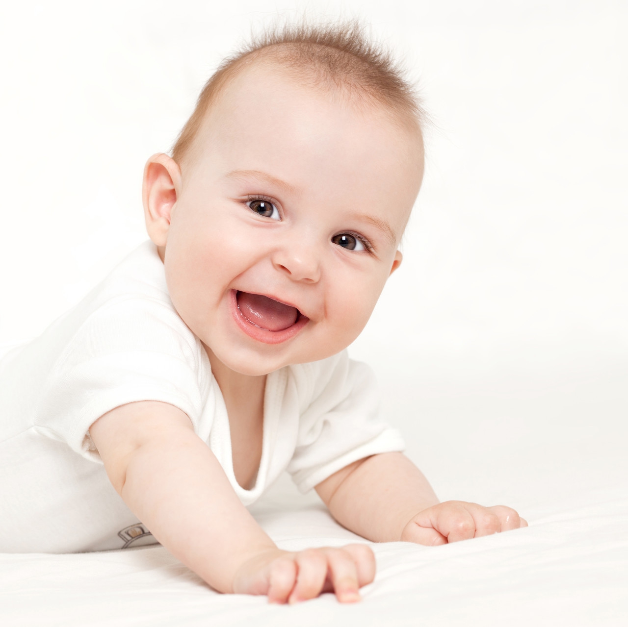 警惕！宝宝“4种征兆”或代表发育迟缓！符合1岁宝宝的发育标准