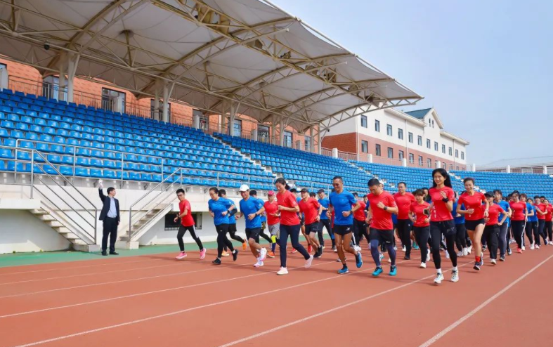 东北这所大学不是“985211”，但性价比很高，毕业生很有前途