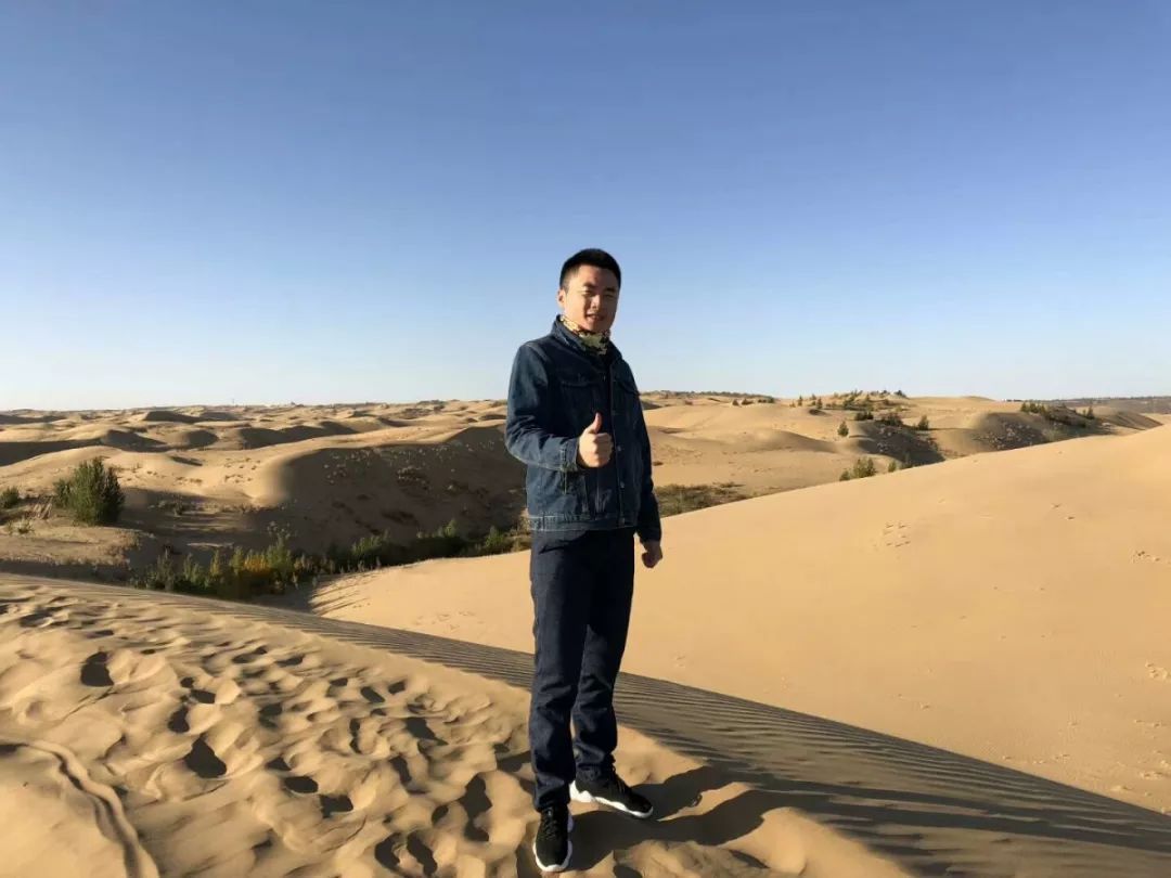 高中毕业后，他白手起家创办培训学校，3年扩展7家校区