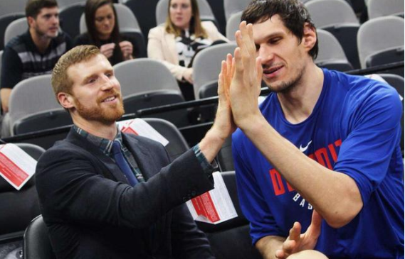 为什么nba臂展长(NBA的最强部位：最粗大腿与小腿是他们，最长臂展达2米59)
