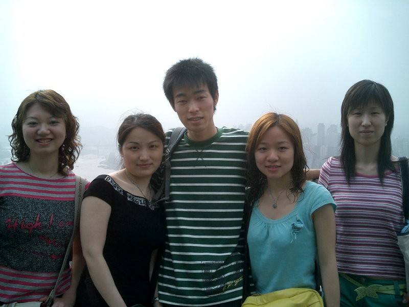 秦玥飞：放弃百万高薪回国当村官，月薪一千没房没车，这是失败吗