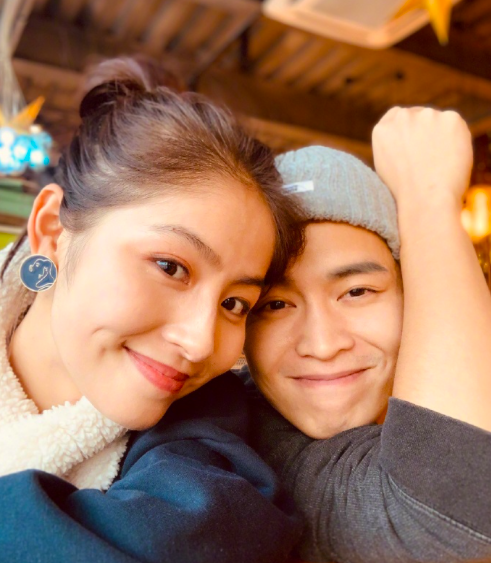 白举纲女朋友(白举纲女朋友合照)-情感知识库-动动脑