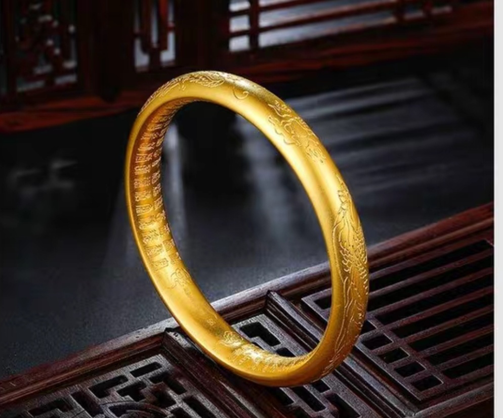 男人戴黄金手镯(男人戴黄金手镯有什么好处)