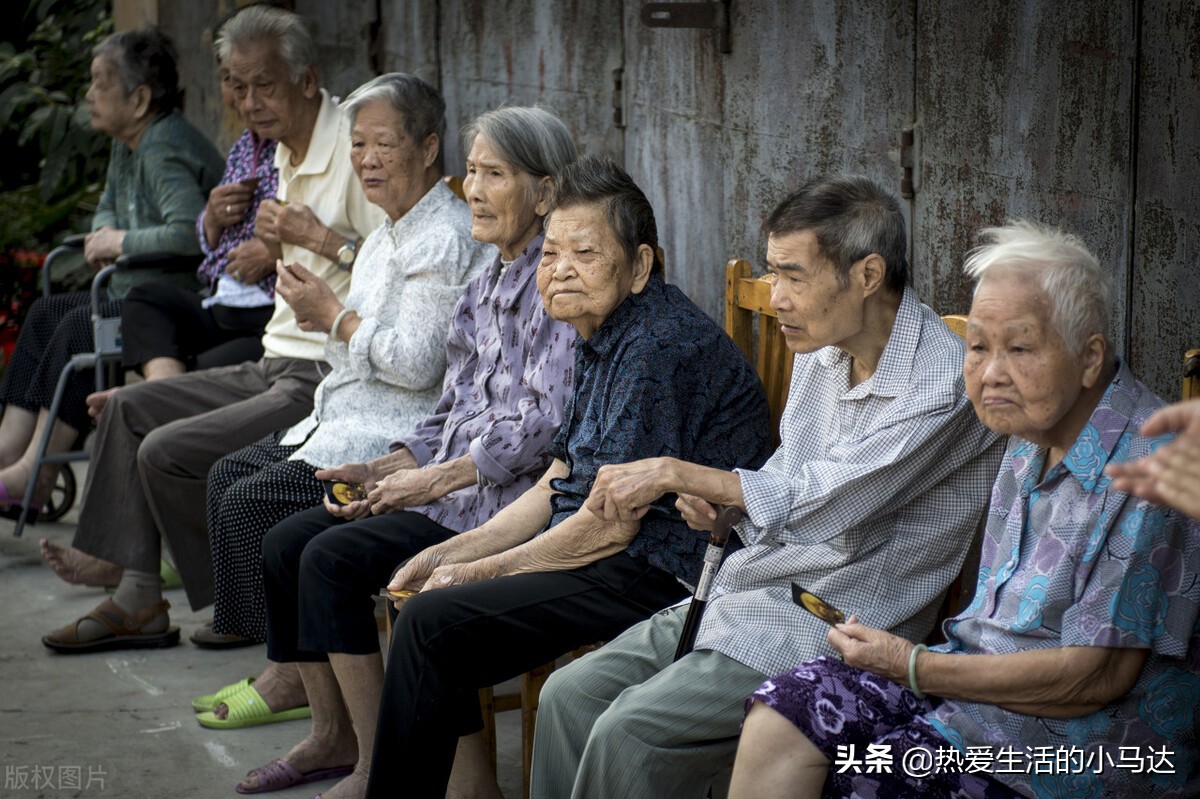 家有长寿老人，对子女是福还是祸？一位65岁的退休大妈说出真心话