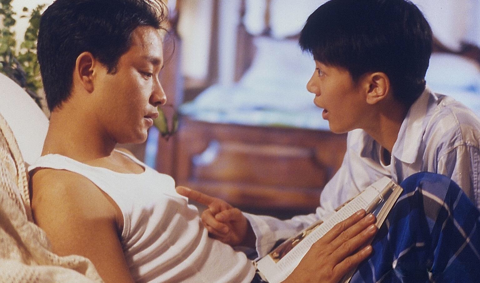 金枝玉叶主题曲(张国荣从艺26年唱过50多首影视金曲)