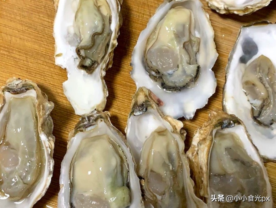 教你家庭烤生蚝的家常做法，完爆烧烤摊，干净卫生，还便宜