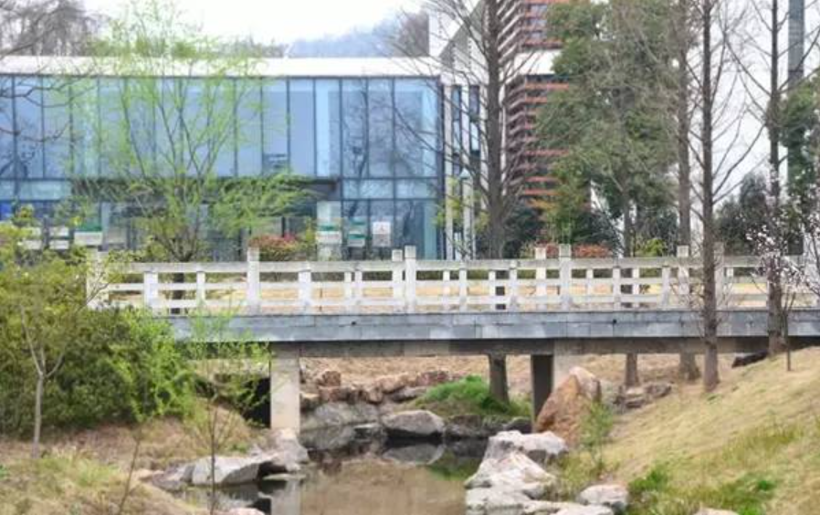 高校春色——滁州学院