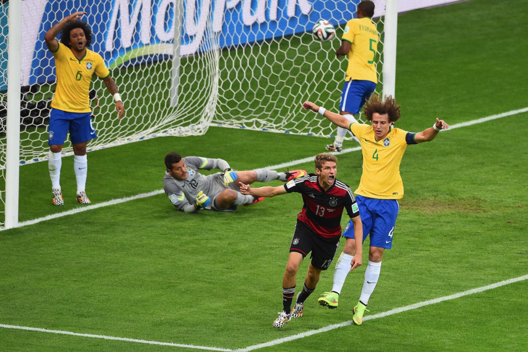 巴西1比7惨败德国，众国脚不敢见人！路易斯：只有我出面承担责任