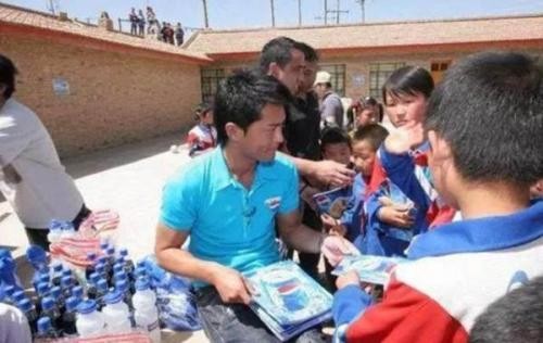 古天乐建的希望小学，如今已物是人非，当地人称已经成为一片废墟