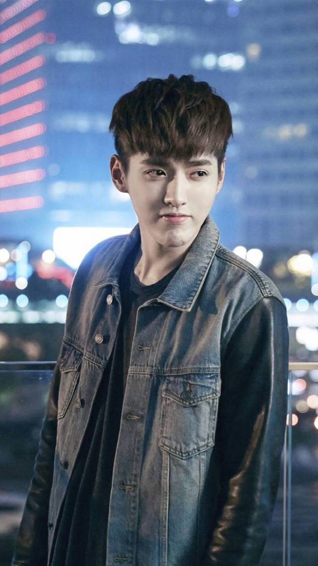 吴亦凡国籍是哪国吴亦凡什么时候加入加拿大国籍