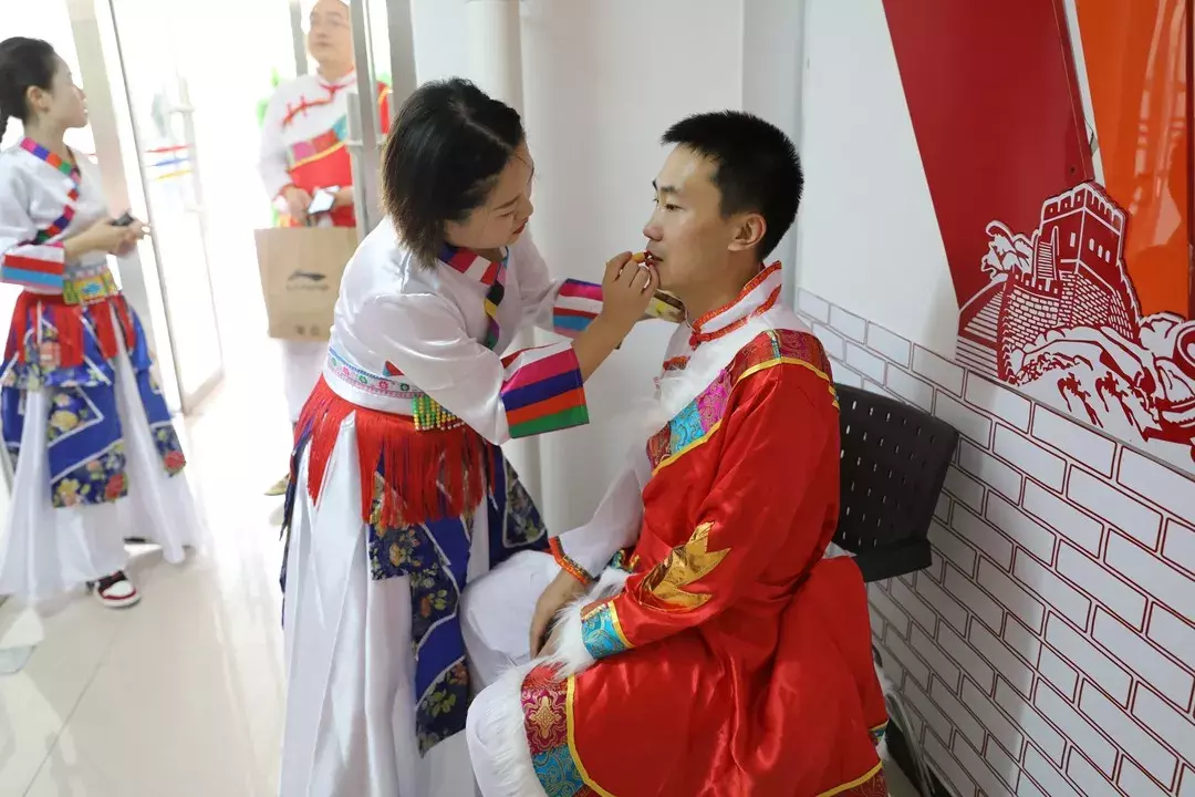 海淀区卫生健康系统“不忘初心、牢记使命”主题教育暨庆祝新中国成立70周年群众性合唱展演成功举办