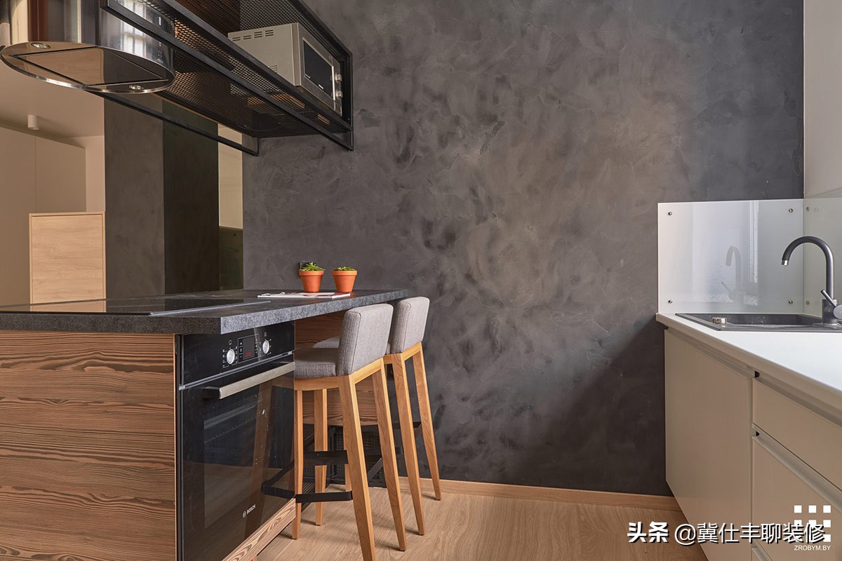 45㎡小宅，客厅安装地台，既能储物又能睡觉，真实用