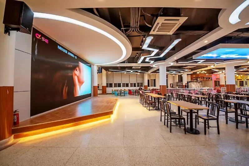 江苏高校智能豪华宿舍上热搜，夏有空调冬有暖气！网友：南方也供暖，慕了！