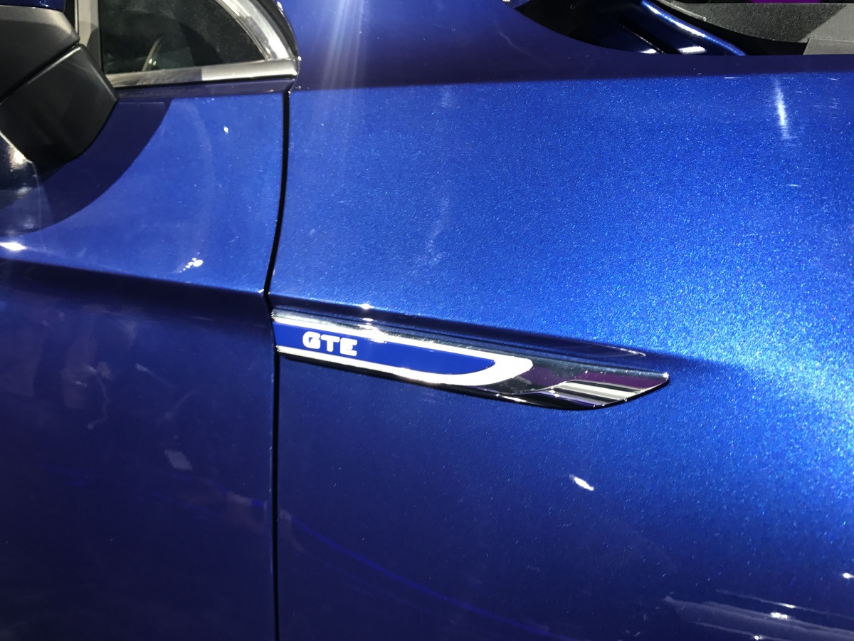 全新迈腾家族售价18.69-30.99万，再也不怕大众尾部带字母了