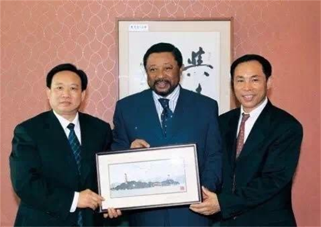 公务普通护照,公务普通护照和护照有什么区别