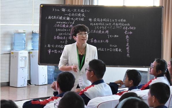 教育部传来“好消息”，教师工资将有变动，这三类教师工资将上调