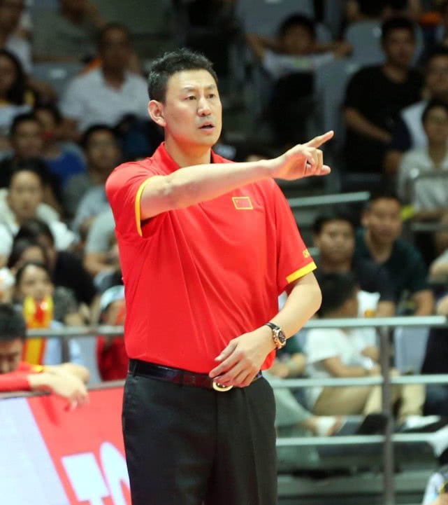 八一队的老球迷对闫宇峰这个名字都很熟悉,他曾代表八一队获得了六个