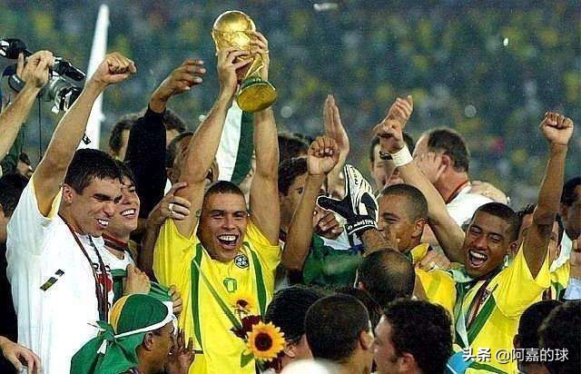 02年世界杯，堪称史上最为经典且无法复制的足球阵容