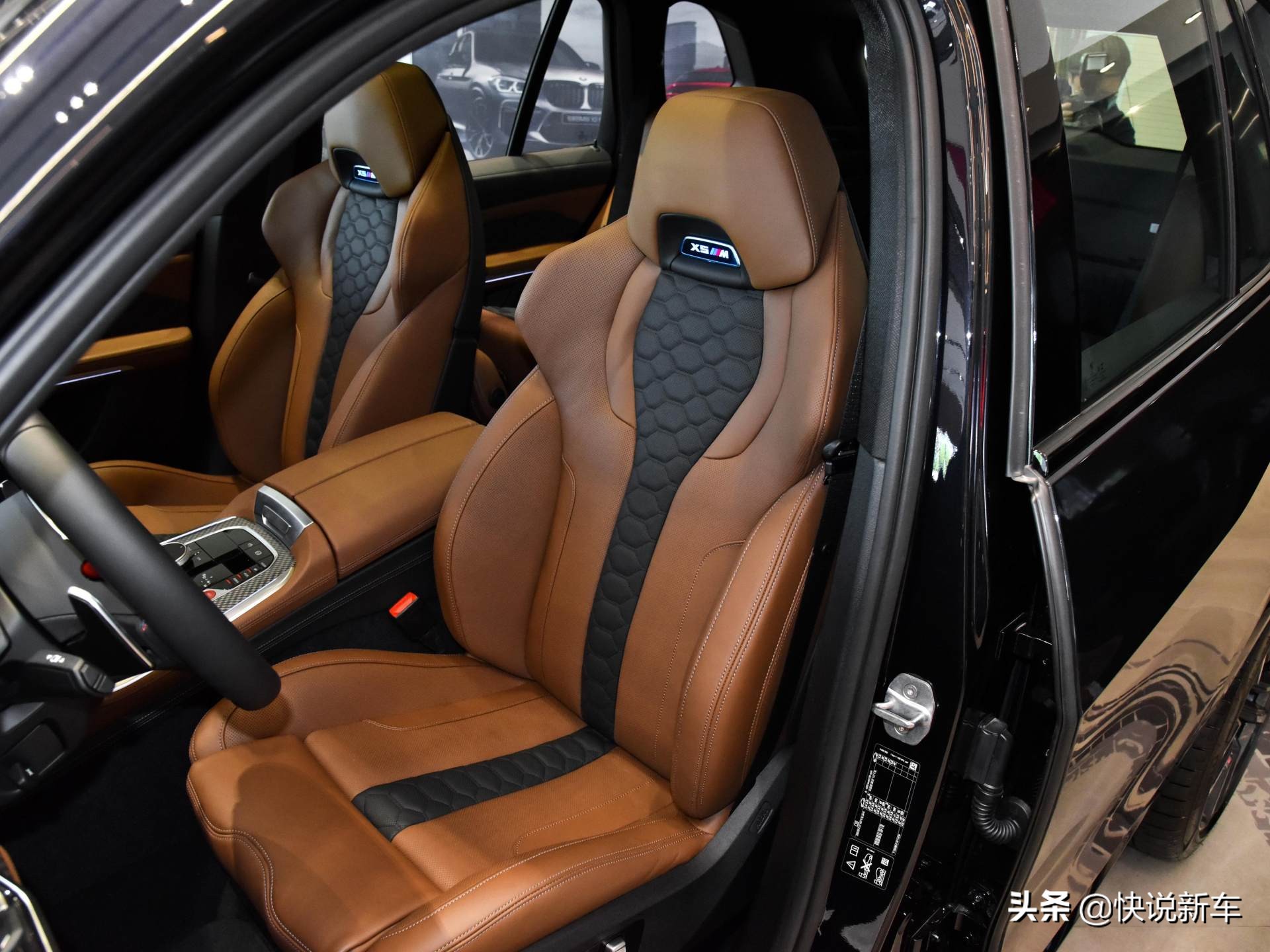 V8双涡轮动力，原装进口大五座SUV，带你看宝马X5 M