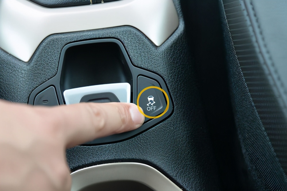 车上的"Auto h"是什么意思，我们到底应该怎么使用？
