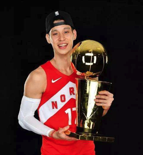 林書豪在nba的成就（從落選秀到總冠軍，生涯狂賺6500萬美元，林書豪絕非NBA的失敗者）